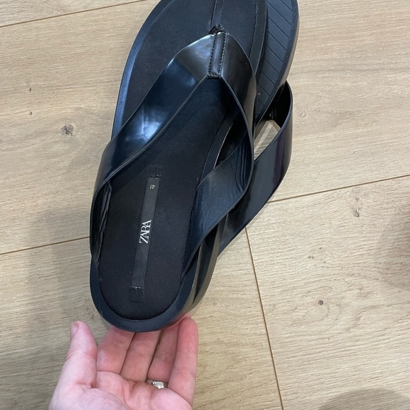 ZARA MINIMAL FLAT BLACK SANDALS Shoes Size 41 - Picture 9 of 11